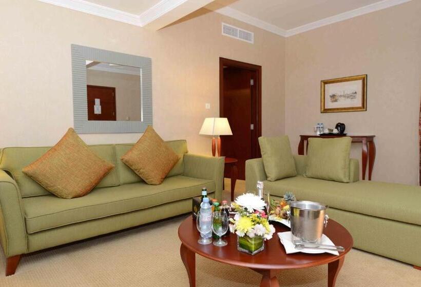 سوییت اجرایی, Donatello