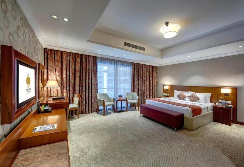 اتاق لوکس با تخت بزرگ, Donatello