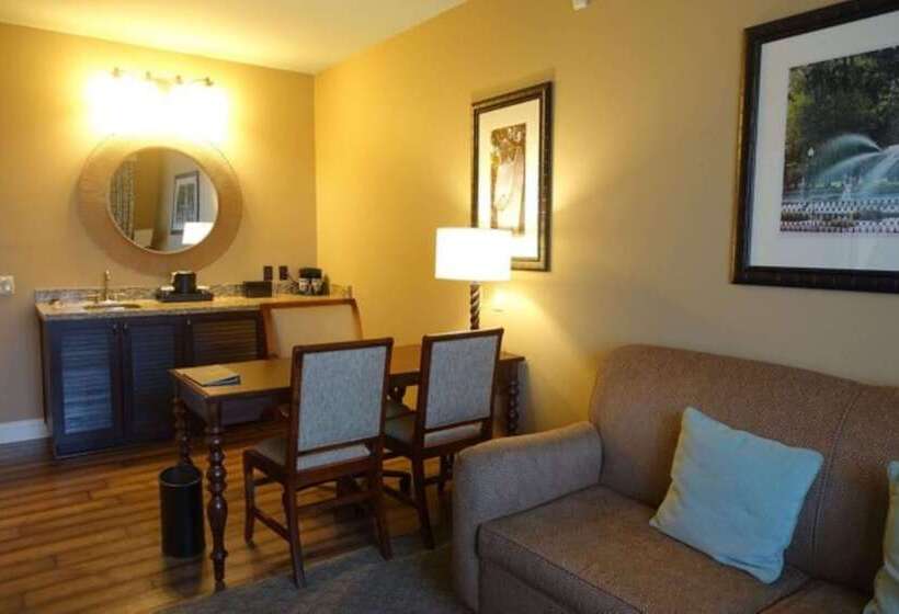 סוויטת פרמיום, Embassy Suites By Hilton Savannah Historic District
