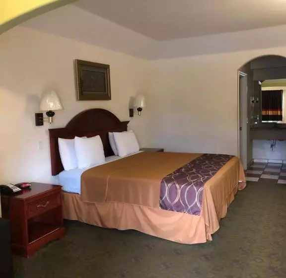 Deluxe Suite King Bed, Porter Executive Inn & Suites