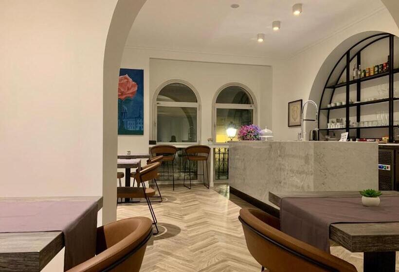 חדר דלוקס נוף לעיר, Florea Palace