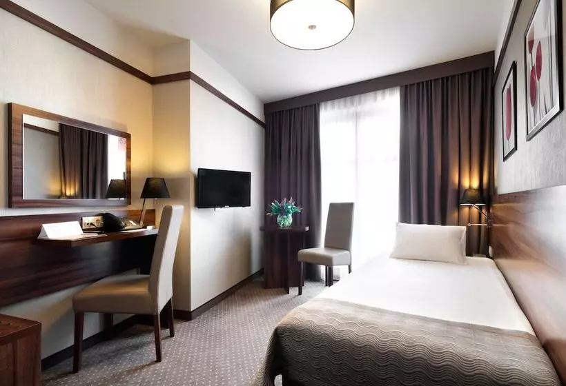 スタンダードシングルルーム, Golden Tulip Krakow City Center