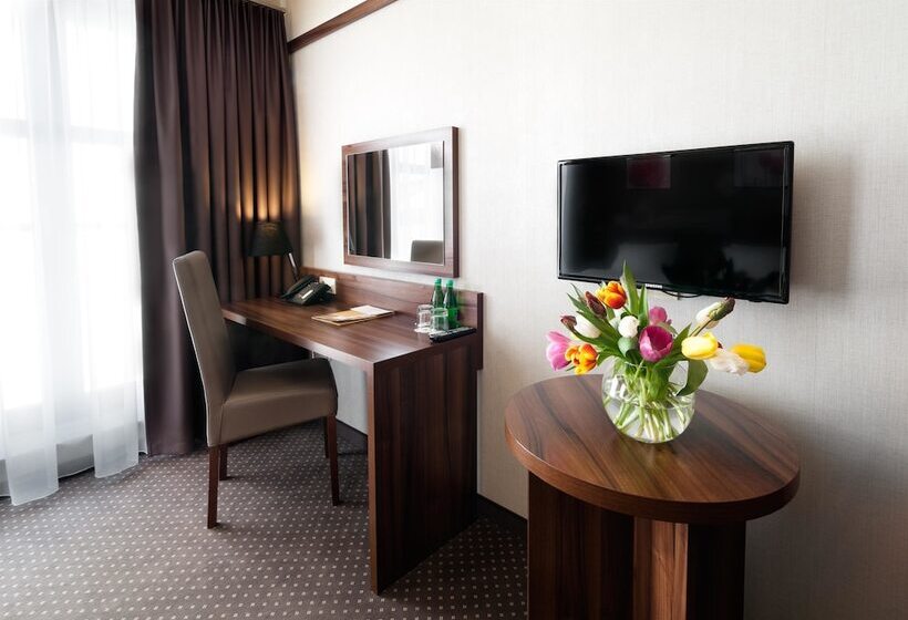 Номер Стандарт Индивидуальный, Golden Tulip Krakow City Center