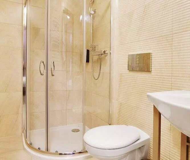 デラックスルーム, Golden Tulip Krakow City Center