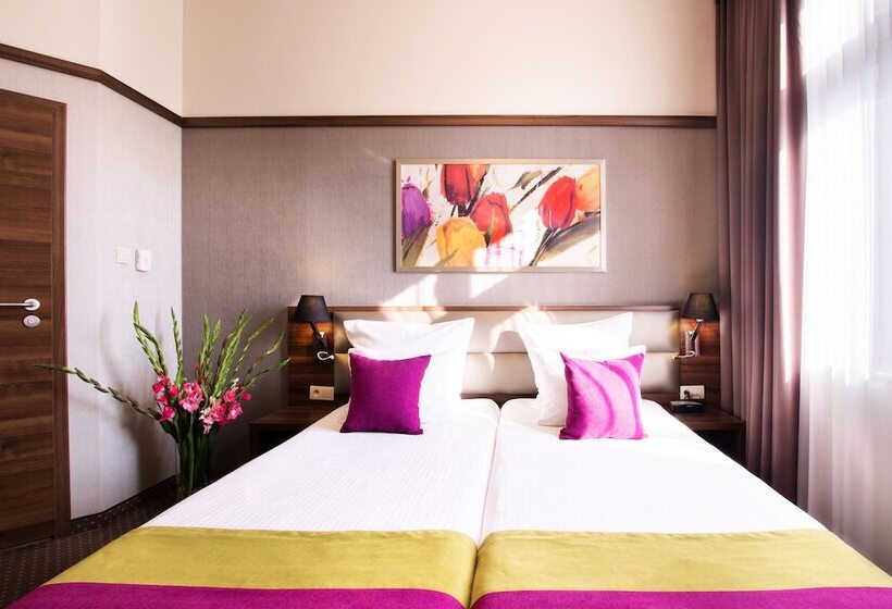 اتاق لوکس, Golden Tulip Krakow City Center