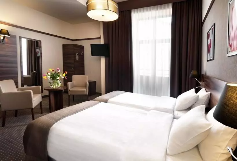デラックスルーム, Golden Tulip Krakow City Center