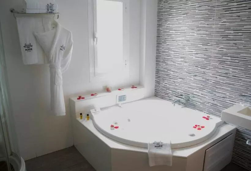 Juniorsvit, Mare