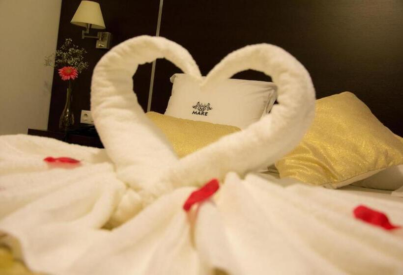 חדר רומנטי, Mare