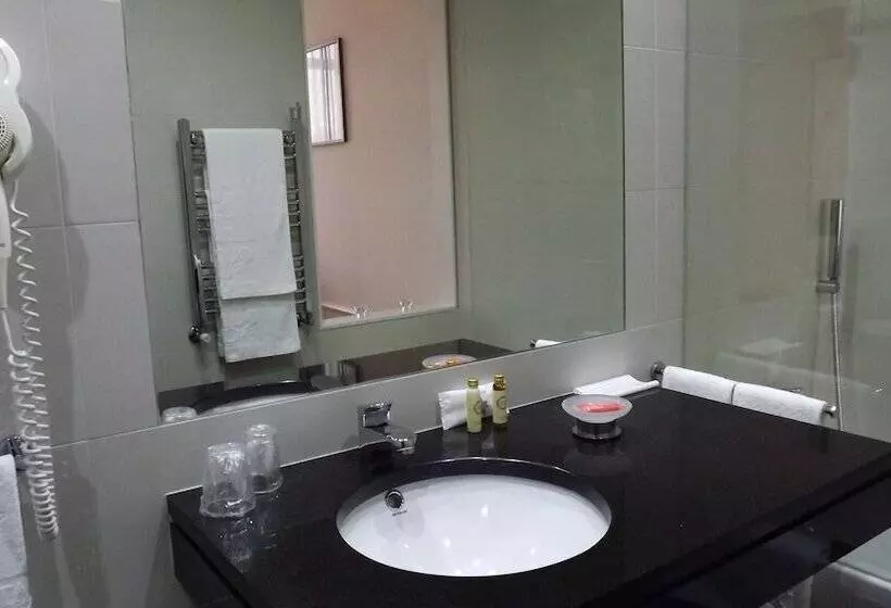 コンフォートルーム, Quinta Da Cruz & Spa
