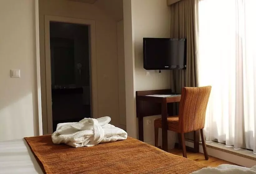 コンフォートルーム, Quinta Da Cruz & Spa