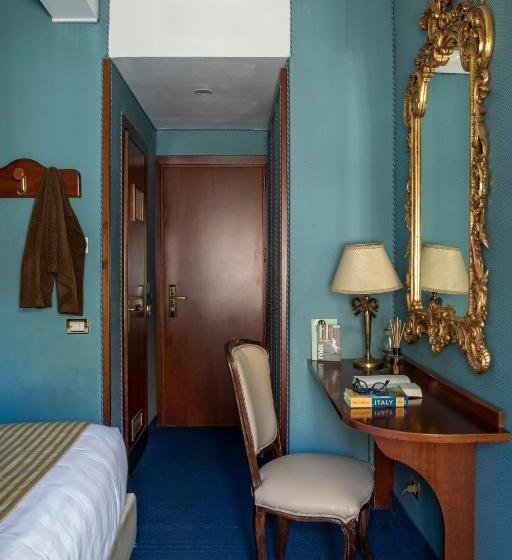 חדר סטנדרט, Scalinata Di Spagna