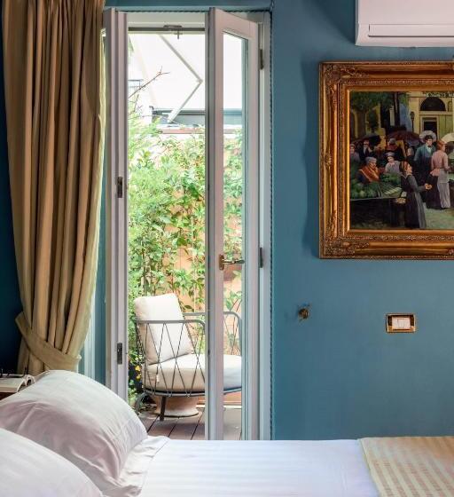 חדר סופריור עם טרסה, Scalinata Di Spagna