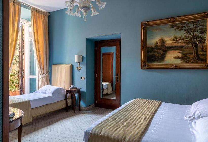 חדר סטנדרט לארבעה, Scalinata Di Spagna