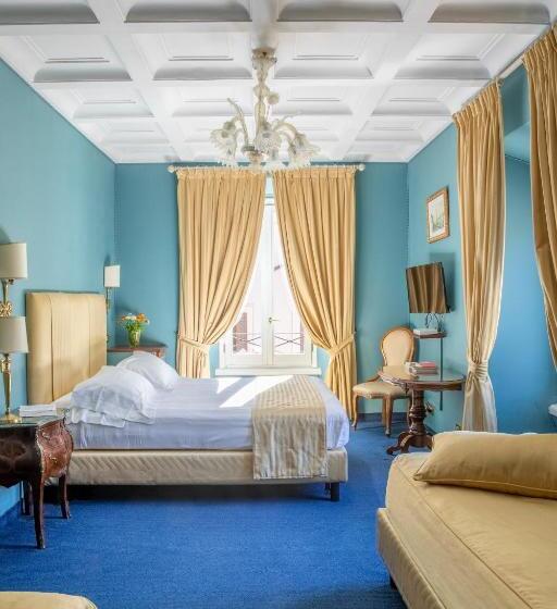 חדר סטנדרט לארבעה, Scalinata Di Spagna