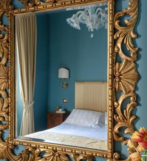 סוויטת ג'וניור, Scalinata Di Spagna