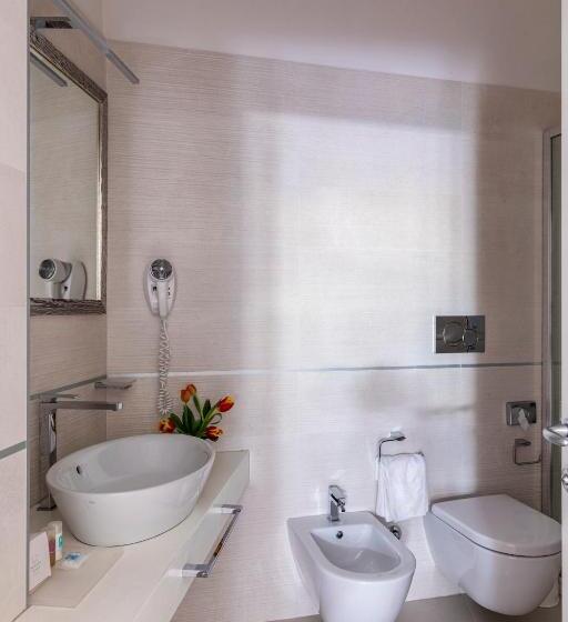 סוויטת ג'וניור, Scalinata Di Spagna