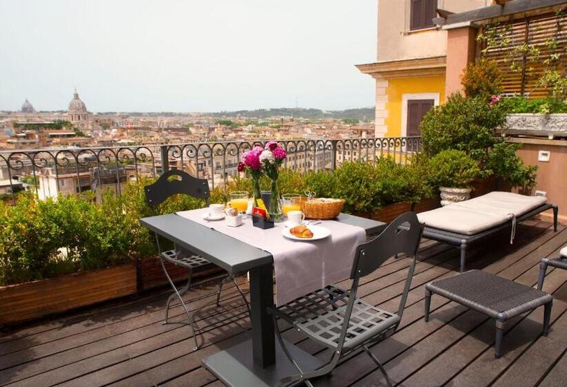 סוויטה עם נוף, Scalinata Di Spagna