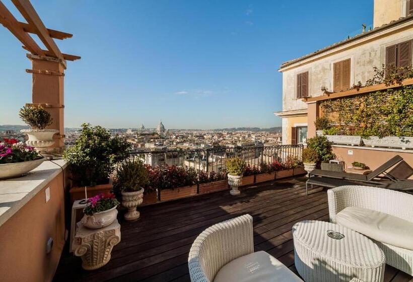 סוויטה עם נוף, Scalinata Di Spagna