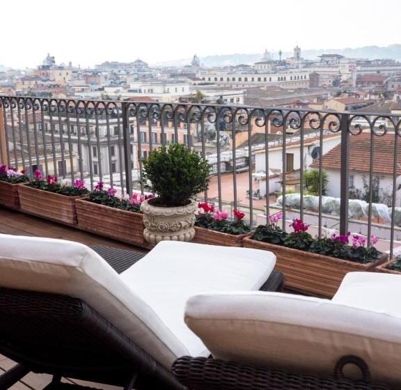 סוויטה עם נוף, Scalinata Di Spagna