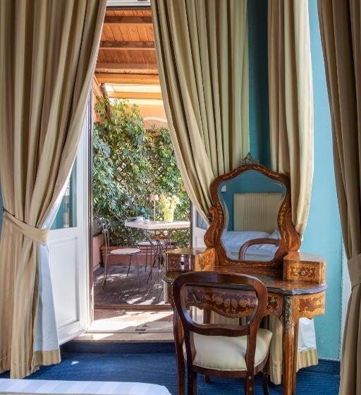 חדר דלוקס עם מרפסת טרסה, Scalinata Di Spagna