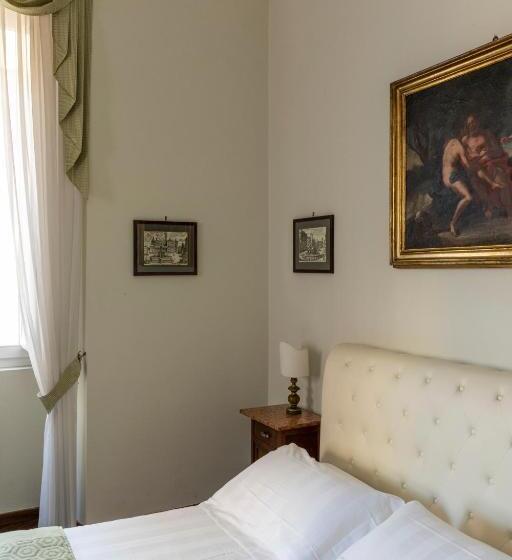 דירת שני חדרים, Scalinata Di Spagna