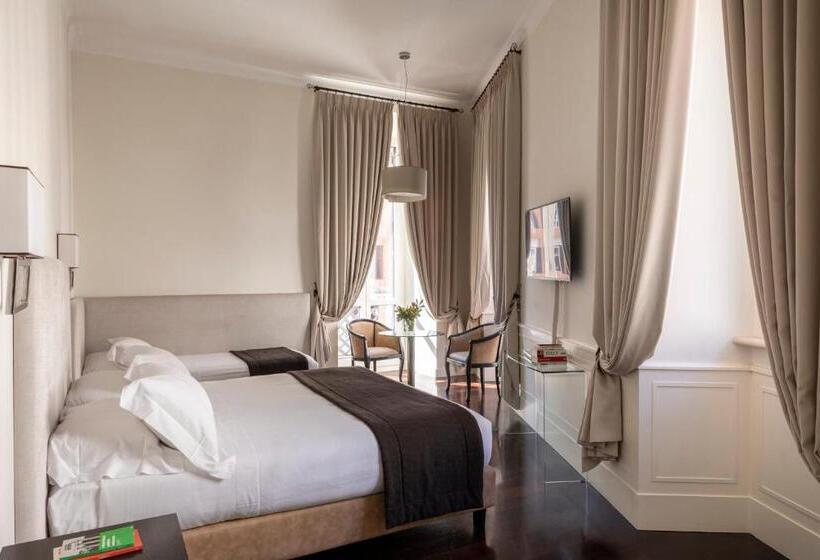 חדר דלוקס לשלושה, Scalinata Di Spagna