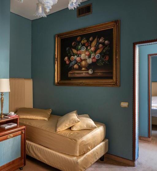 סוויטת ג'וניור, Scalinata Di Spagna