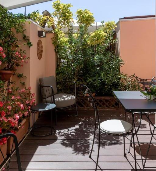 חיבור הדירה עם חדר שינה אחד, Scalinata Di Spagna