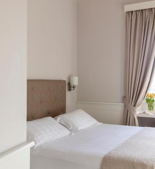 חדר סופריור עם נוף, Scalinata Di Spagna