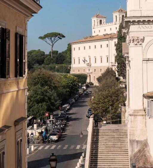 חדר סופריור עם נוף, Scalinata Di Spagna