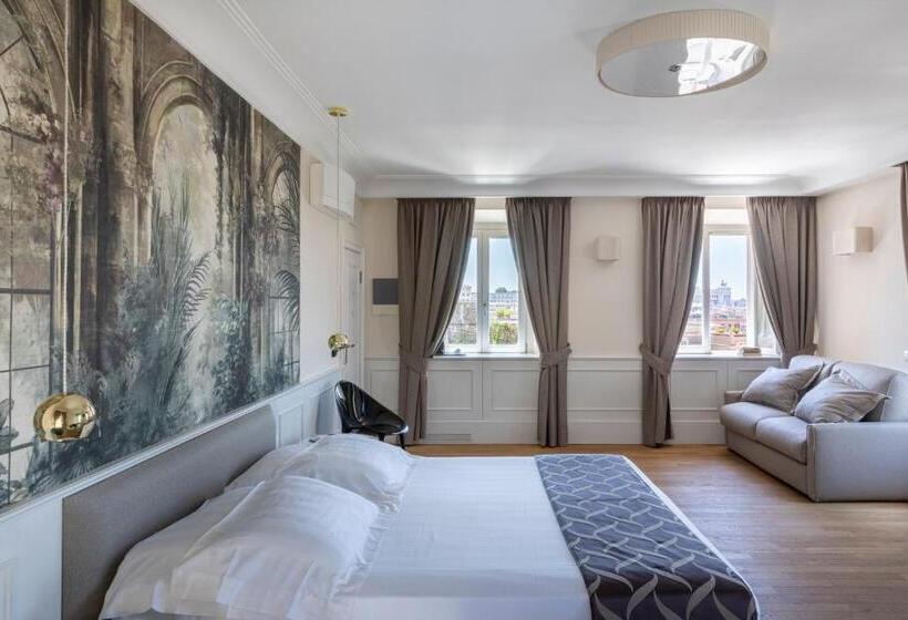 סוויטה עם נוף, Scalinata Di Spagna