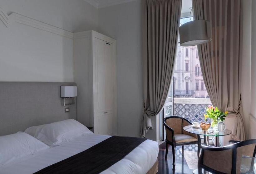Camera Deluxe con Balcone, Scalinata Di Spagna