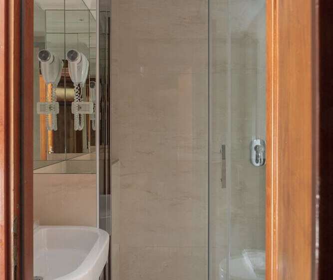 חדר סטנדרט, Scalinata Di Spagna