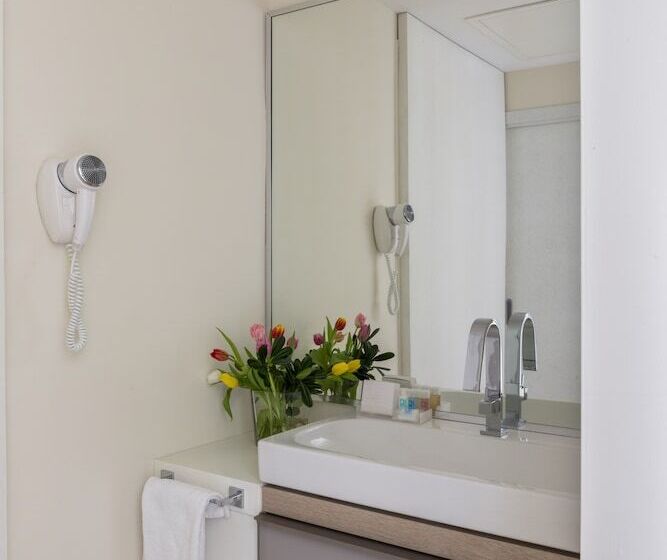 חדר סטנדרט, Scalinata Di Spagna