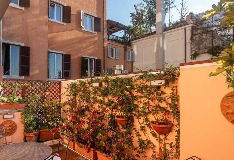 חדר סופריור עם טרסה, Scalinata Di Spagna