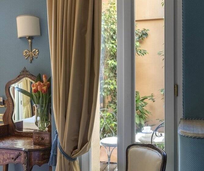 חדר סופריור עם טרסה, Scalinata Di Spagna