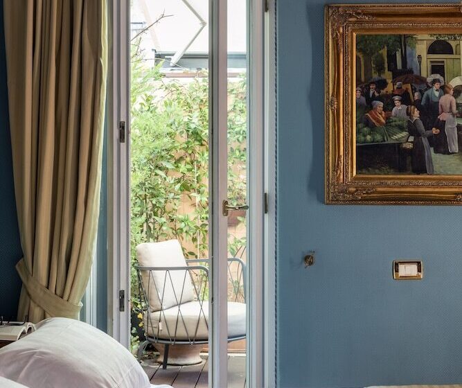 חדר סופריור עם טרסה, Scalinata Di Spagna