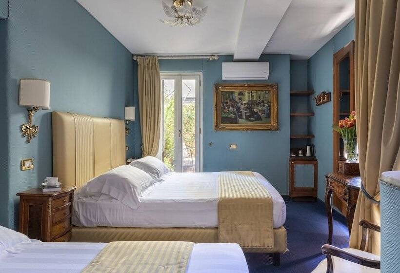 חדר סופריור עם טרסה, Scalinata Di Spagna