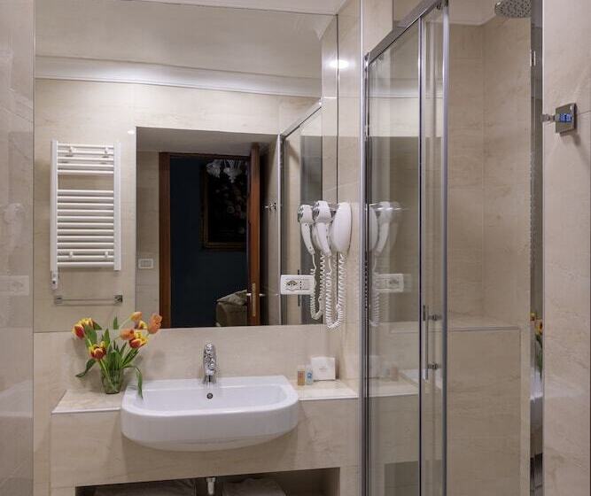 סוויטת ג'וניור, Scalinata Di Spagna