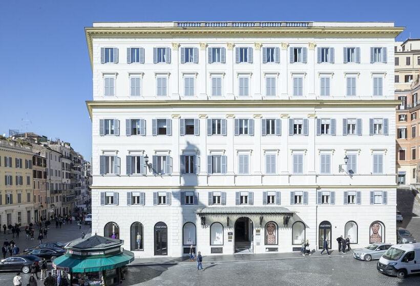 חדר דלוקס לשלושה, Scalinata Di Spagna