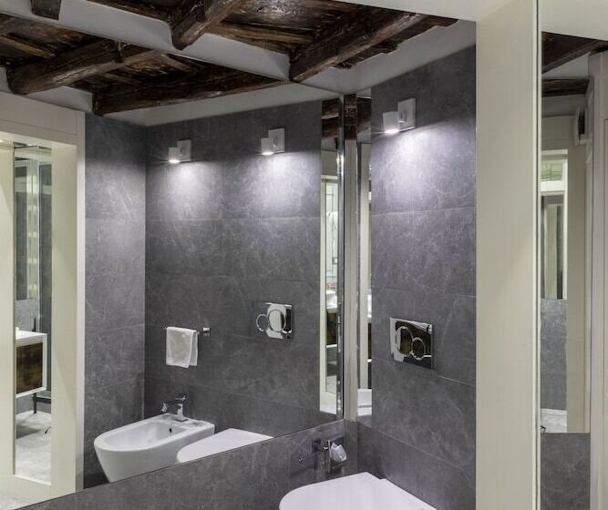 Junior Suite con Balcone, Scalinata Di Spagna