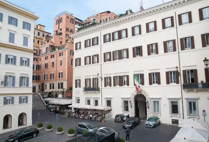 سوییت جونیور با بالکن, Scalinata Di Spagna