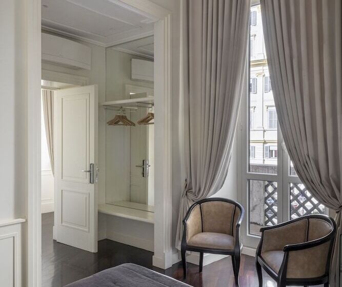 סוויטת ג'וניור עם מרפסת, Scalinata Di Spagna