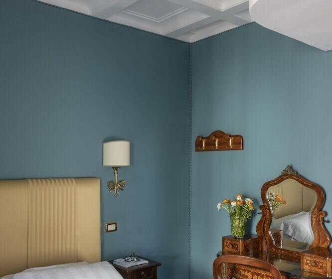 חדר סטנדרט, Scalinata Di Spagna