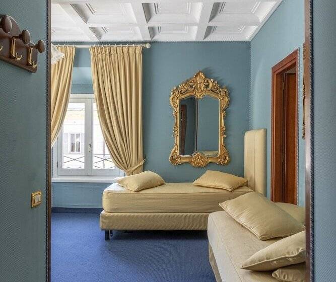 חדר סטנדרט לארבעה, Scalinata Di Spagna