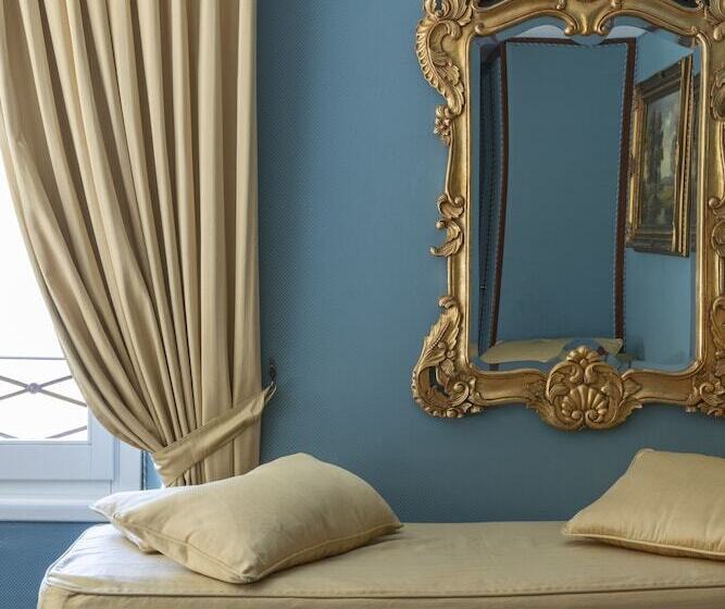 חדר סטנדרט לארבעה, Scalinata Di Spagna