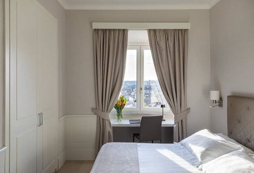 סוויטת ג'וניור, Scalinata Di Spagna