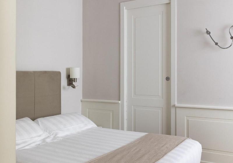 חדר סופריור עם נוף, Scalinata Di Spagna