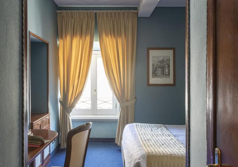 חדר סטנדרט, Scalinata Di Spagna