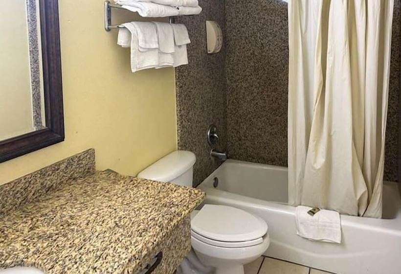 סוויטה דלוקס, Motel 6 South Gate CA